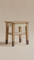 Elis Side Table aus Eichenholz